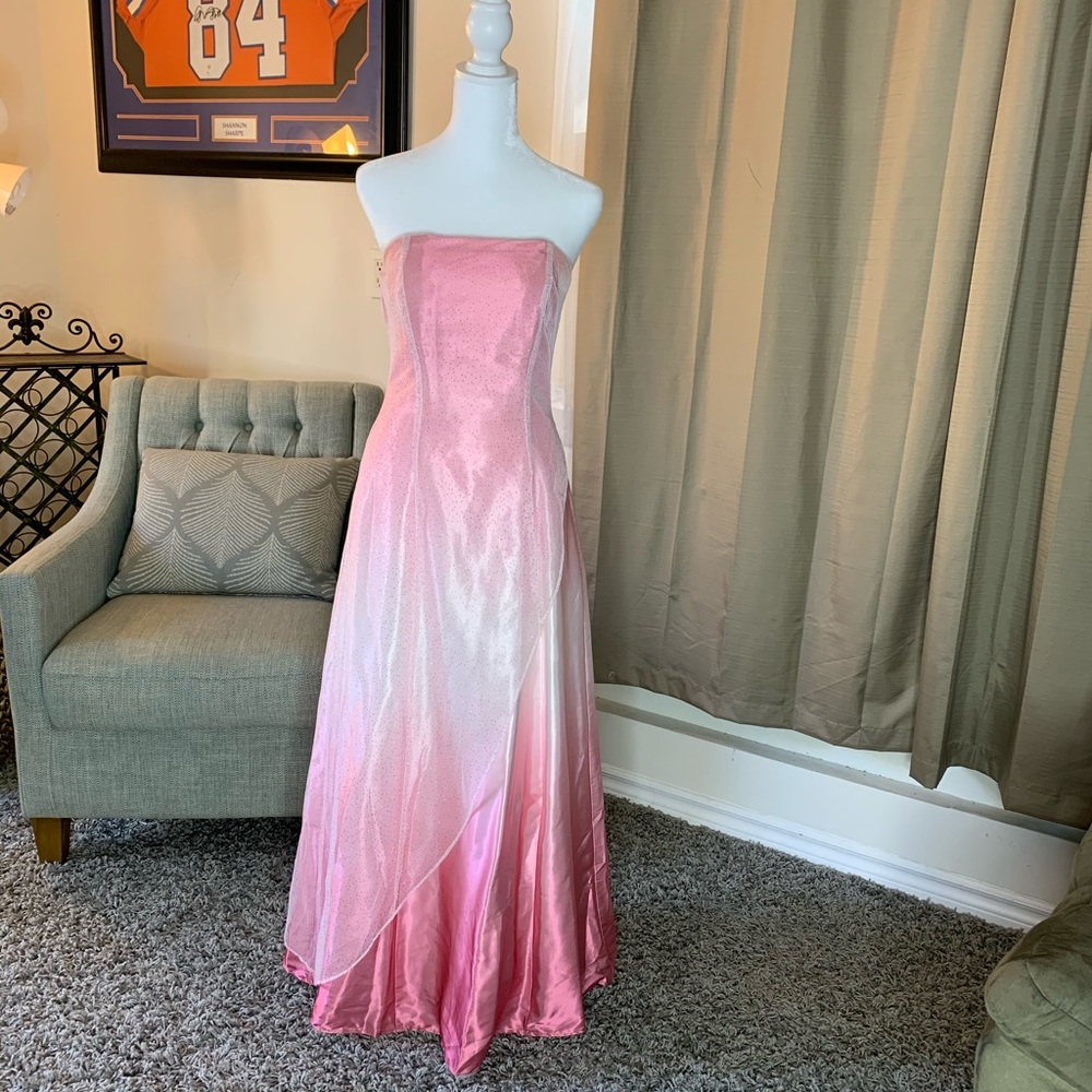 Morgan & Co  light pink dress